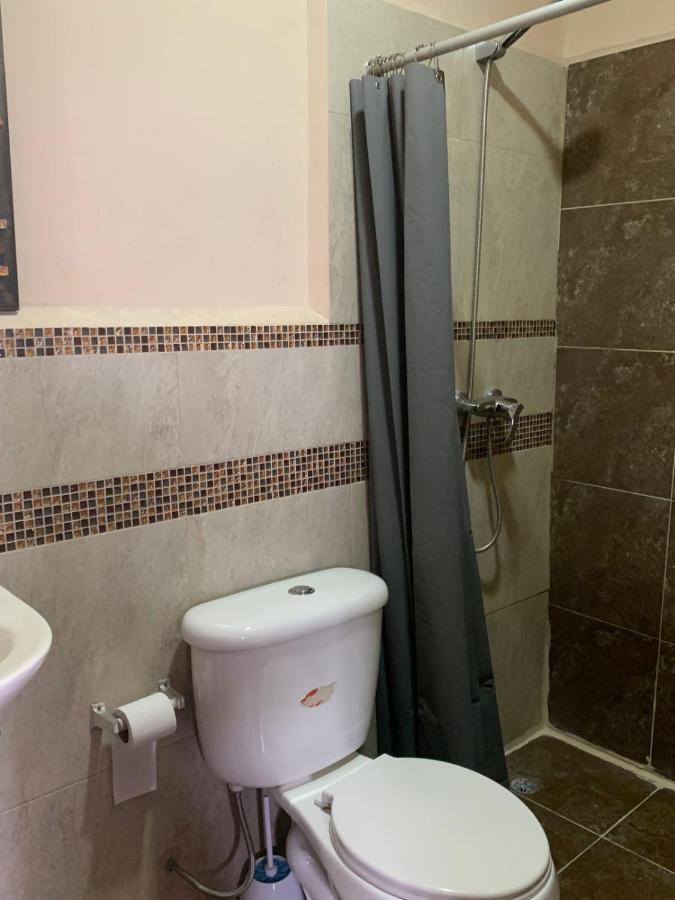 Hostel Santa Canela Cuenca Esterno foto