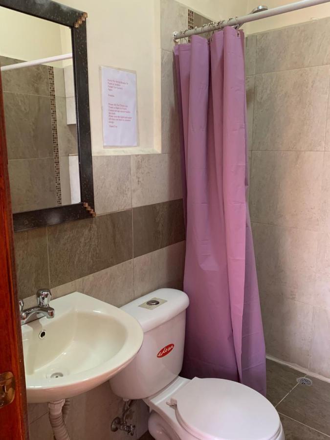 Hostel Santa Canela Cuenca Esterno foto